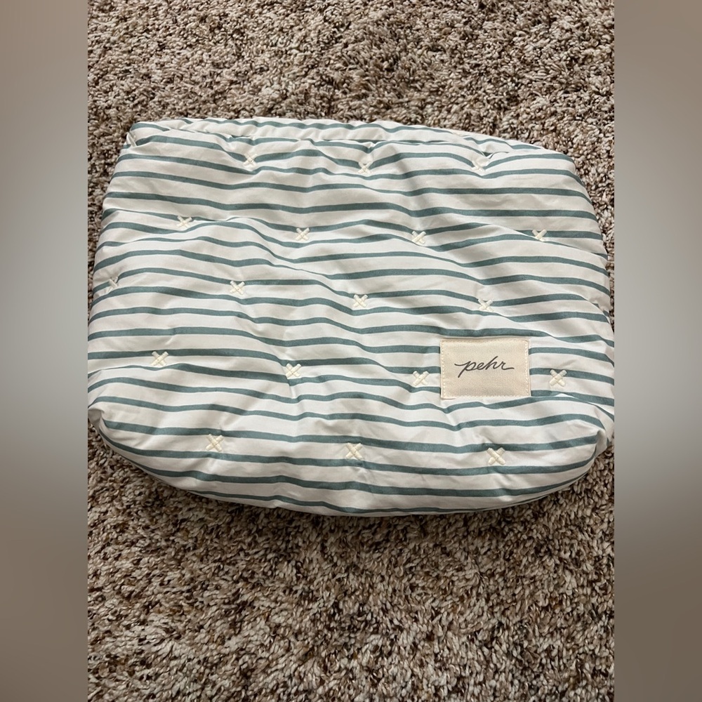 NWOT Pehr on the go pouch stripes away
